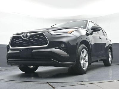 2025 Toyota Highlander LE