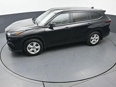 2025 Toyota Highlander LE
