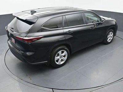2025 Toyota Highlander LE