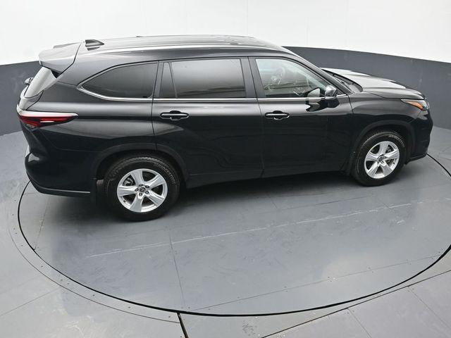 2025 Toyota Highlander LE