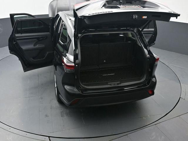 2025 Toyota Highlander LE