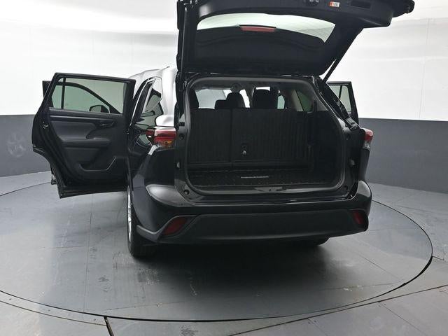 2025 Toyota Highlander LE