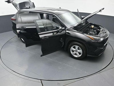 2025 Toyota Highlander LE