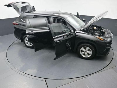 2025 Toyota Highlander LE
