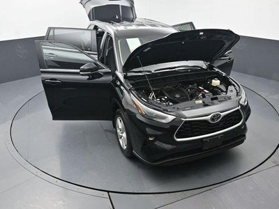 2025 Toyota Highlander LE