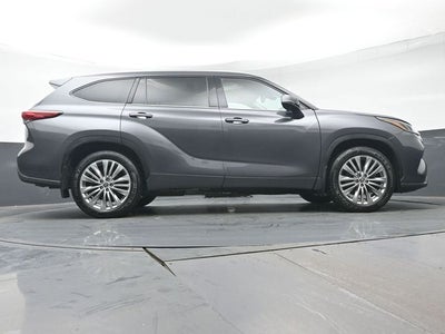 2023 Toyota Highlander Platinum