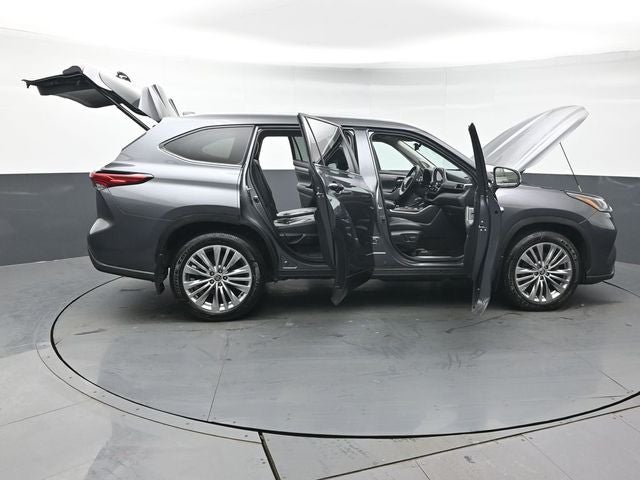2023 Toyota Highlander Platinum