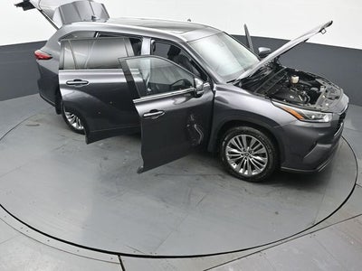 2023 Toyota Highlander Platinum