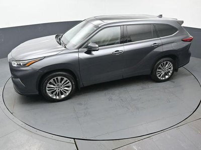 2023 Toyota Highlander Platinum