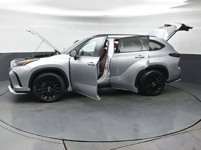 2025 Toyota Highlander XSE