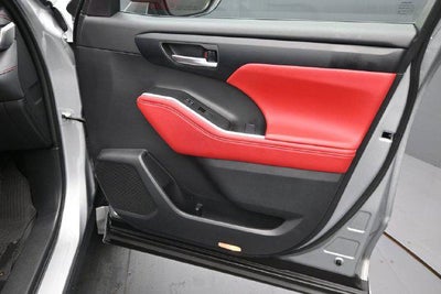 2025 Toyota Highlander XSE