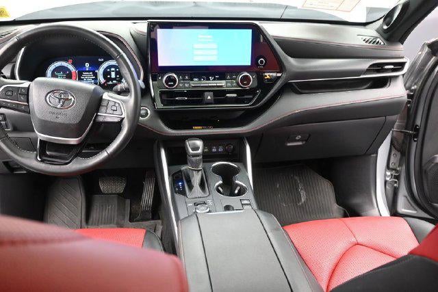 2025 Toyota Highlander XSE