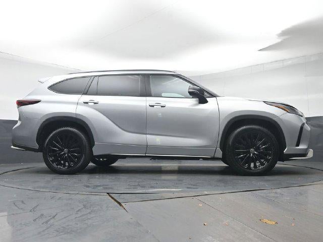 2025 Toyota Highlander XSE