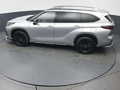 2025 Toyota Highlander XSE