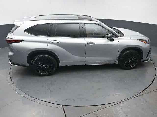 2025 Toyota Highlander XSE