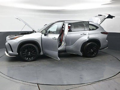 2025 Toyota Highlander XSE
