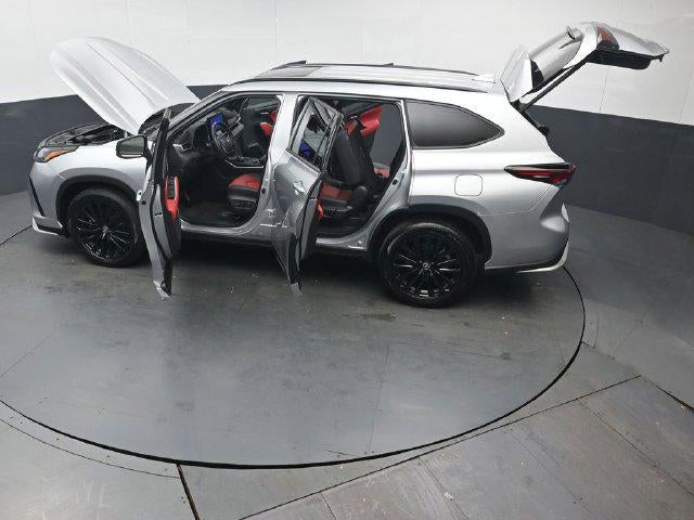 2025 Toyota Highlander XSE