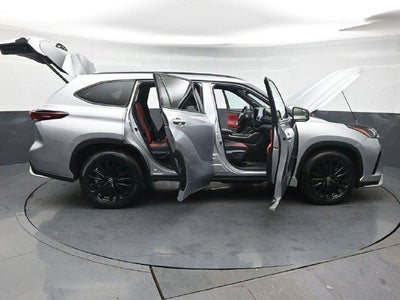 2025 Toyota Highlander XSE