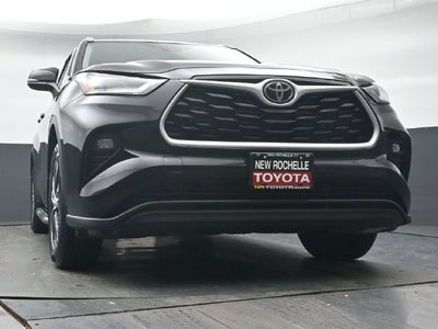 2025 Toyota Highlander XLE