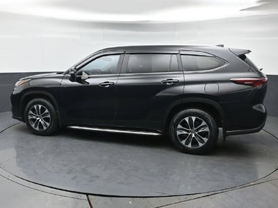 2025 Toyota Highlander XLE