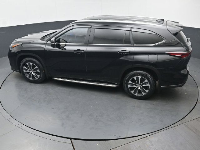 2025 Toyota Highlander XLE