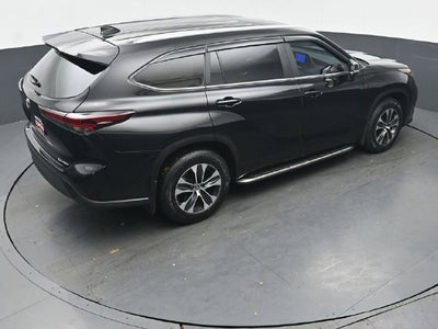 2025 Toyota Highlander XLE