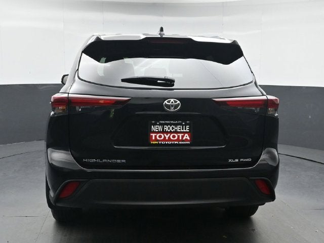 2025 Toyota Highlander XLE