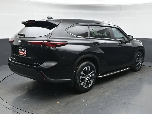 2025 Toyota Highlander XLE