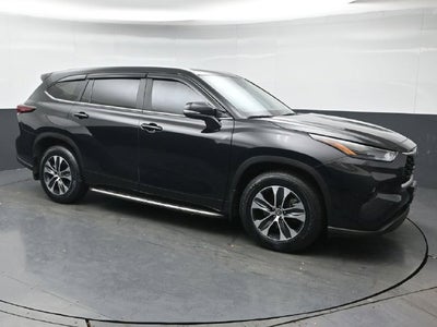 2025 Toyota Highlander XLE