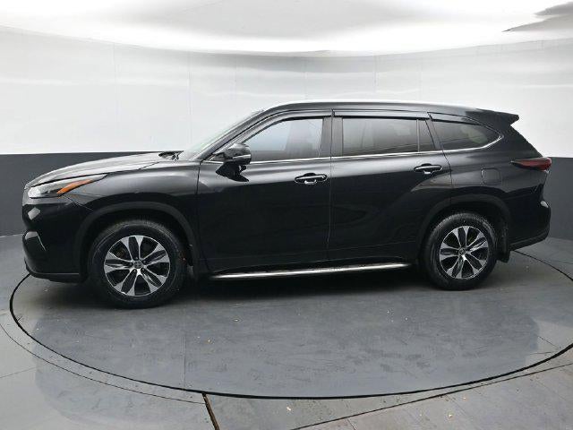 2025 Toyota Highlander XLE