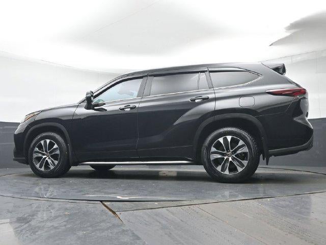 2025 Toyota Highlander XLE