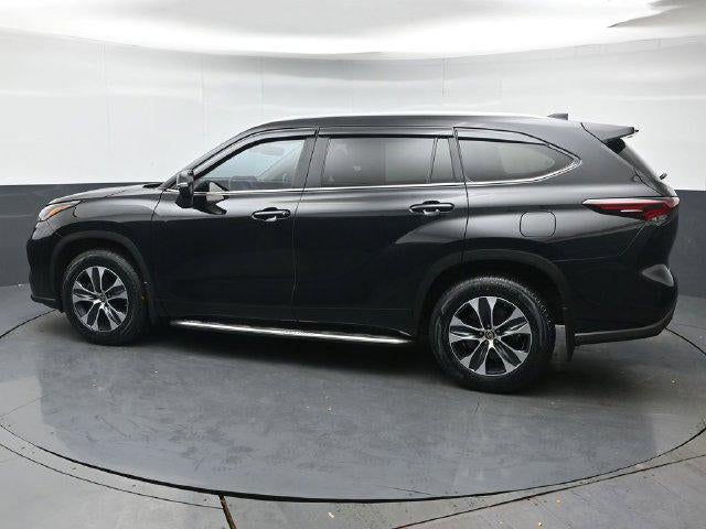 2025 Toyota Highlander XLE