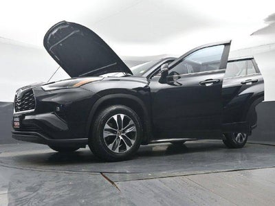 2025 Toyota Highlander XLE