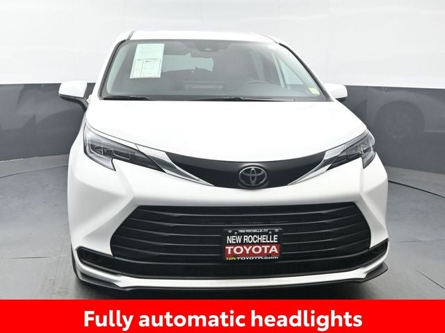 2026 Toyota Sienna LE 8 Passenger