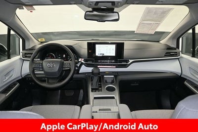 2026 Toyota Sienna LE 8 Passenger