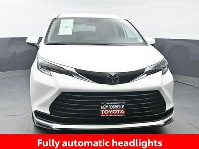 2026 Toyota Sienna LE 8 Passenger