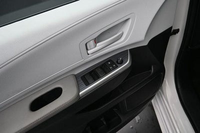 2026 Toyota Sienna LE 8 Passenger