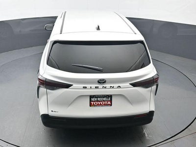 2026 Toyota Sienna LE 8 Passenger