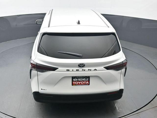 2026 Toyota Sienna LE 8 Passenger