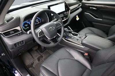 2026 Toyota Highlander Hybrid Limited