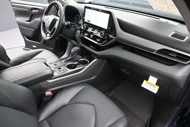 2026 Toyota Highlander Hybrid Limited