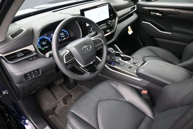 2026 Toyota Highlander Hybrid Limited
