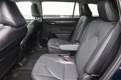 2026 Toyota Highlander Hybrid Limited