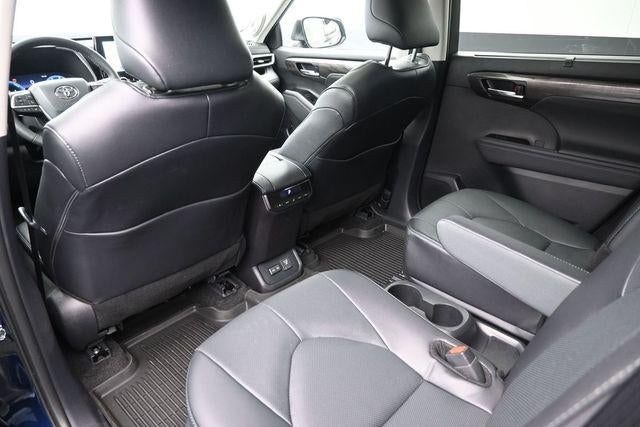 2026 Toyota Highlander Hybrid Limited
