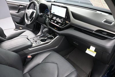 2026 Toyota Highlander Hybrid Limited