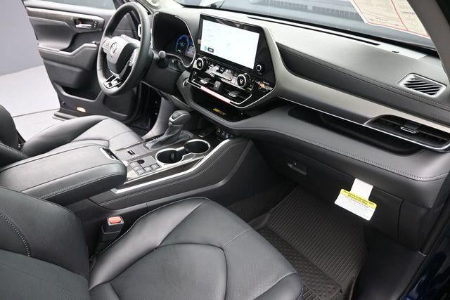 2026 Toyota Highlander Hybrid Limited