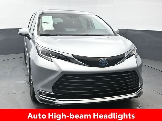 2023 Toyota Sienna XLE 8 Passenger