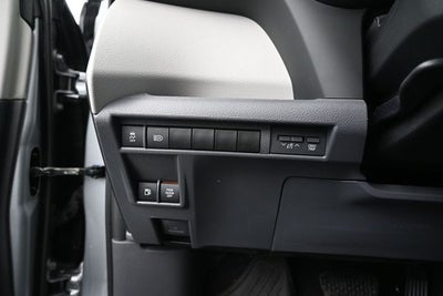 2023 Toyota Sienna XLE 8 Passenger
