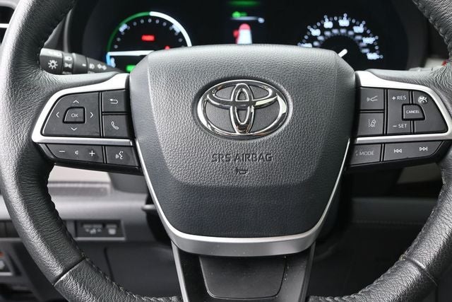 2023 Toyota Sienna XLE 8 Passenger