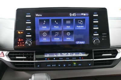 2023 Toyota Sienna XLE 8 Passenger